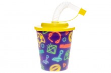 Plastic cup with a tube and a lid - 3D player