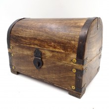 Wooden casket with metal decorations