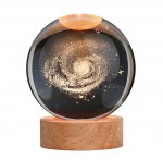 Kryształowa kula na podstawie drewnianej Droga Mleczna LED