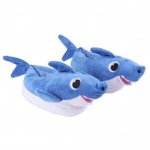 Blue Baby Shark slippers - licensed product size ...