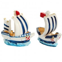Decorative figurine of a sailing ship