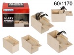 Wyskakujący pająk w drewnianym pudełku