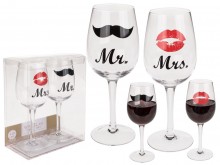 Glasses for the couple Mrs & Mr