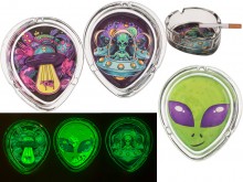 Glass ashtray glows in the dark - Alien